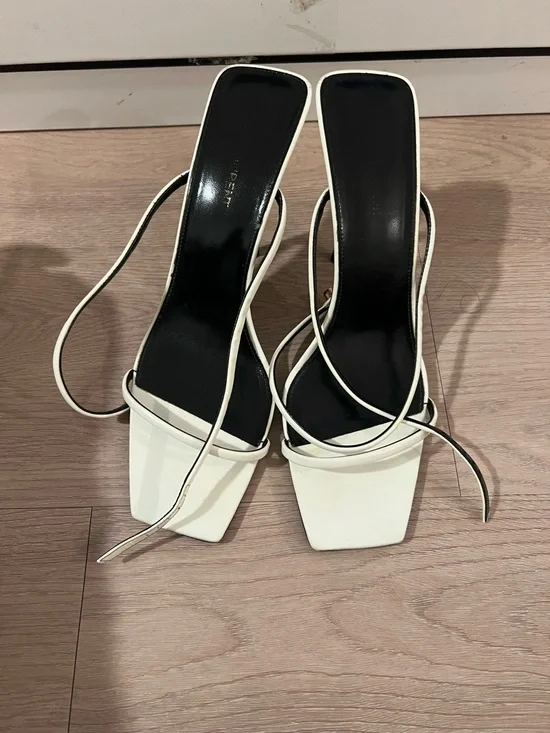 Women’s White Strappy Square-Toe Heeled Sandals - Picture 2 of 5